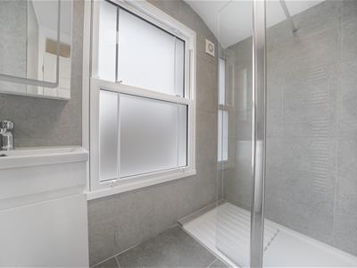 Newly fitted family bathroom